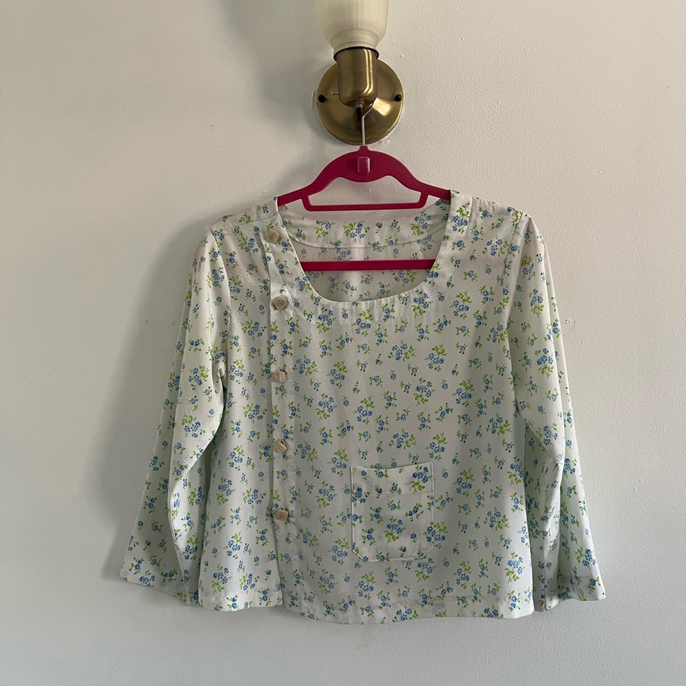 Vintage blue floral square-neck blouse